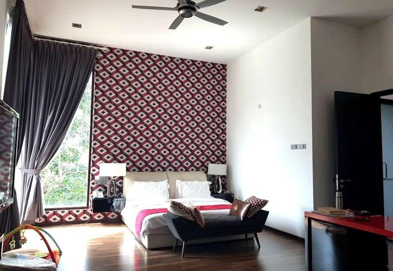 Bukit Pantai (Pantai Hill)