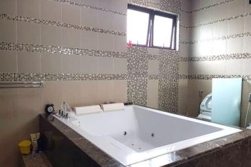 Bukit Pantai (Pantai Hill)