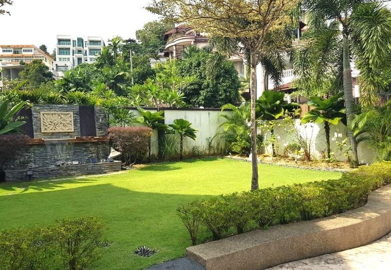 Bukit Pantai (Pantai Hill)