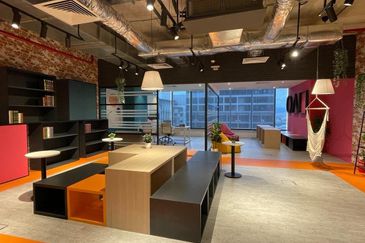 Menara EcoWorld (The Stride Strata Office @ BBCC)