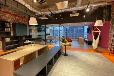 Menara EcoWorld (The Stride Strata Office @ BBCC)