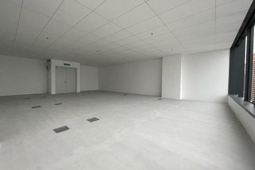 Menara EcoWorld (The Stride Strata Office @ BBCC)