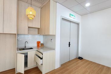 Menara EcoWorld (The Stride Strata Office @ BBCC)