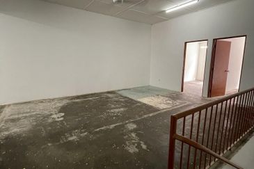 2 Storey Adjoining Shop For Sale at Pudu, Kuala Lumpur