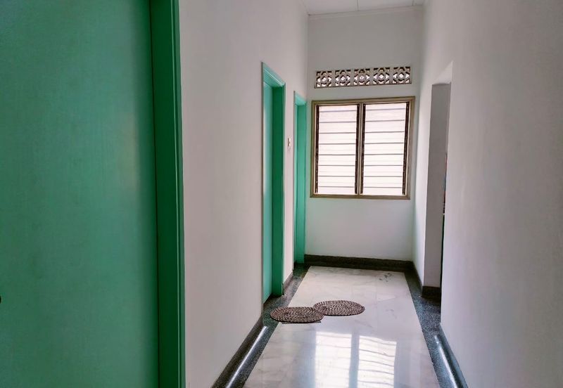 Taman Million (Million Garden)