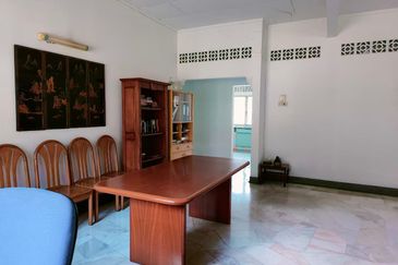 Taman Million (Million Garden)