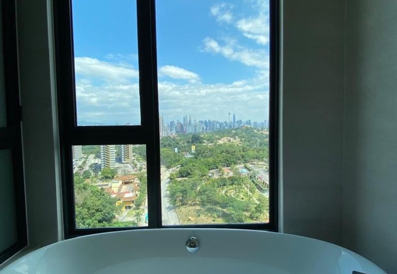 Residensi Solaris Parq