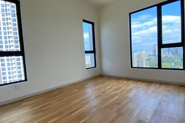 Residensi Solaris Parq