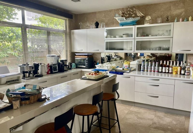 Changkat Kiara Surya