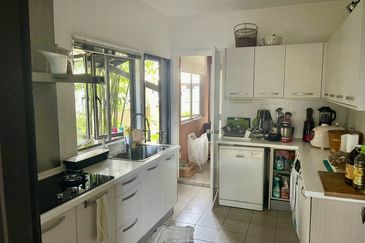 Changkat Kiara Surya