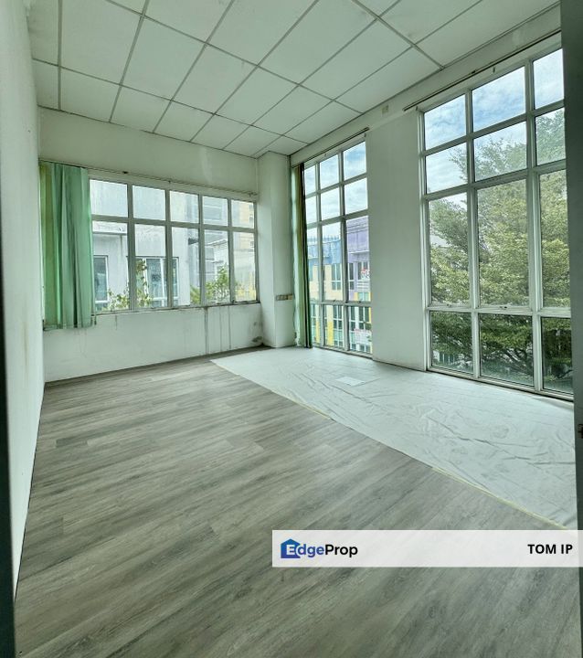 Petaling Jaya Kota Damansara Corner Shop For Sale, Selangor, Petaling Jaya