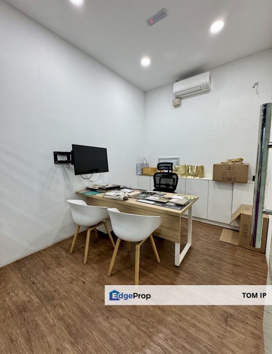 Petaling Jaya Kota Damansara Corner Shop For Sale, Selangor, Petaling Jaya