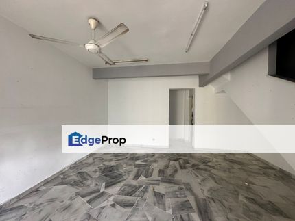 Taman Kinrara 4 Double storey house, Selangor, Puchong