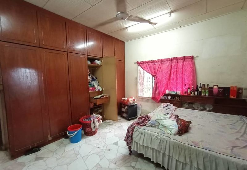 Taman Bukit Maluri, Kepong Single Story Corner Lo