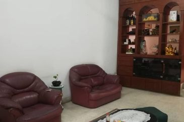 Taman Bukit Maluri, Kepong Single Story Corner Lo