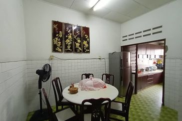 Taman Bukit Maluri, Kepong Single Story Corner Lo