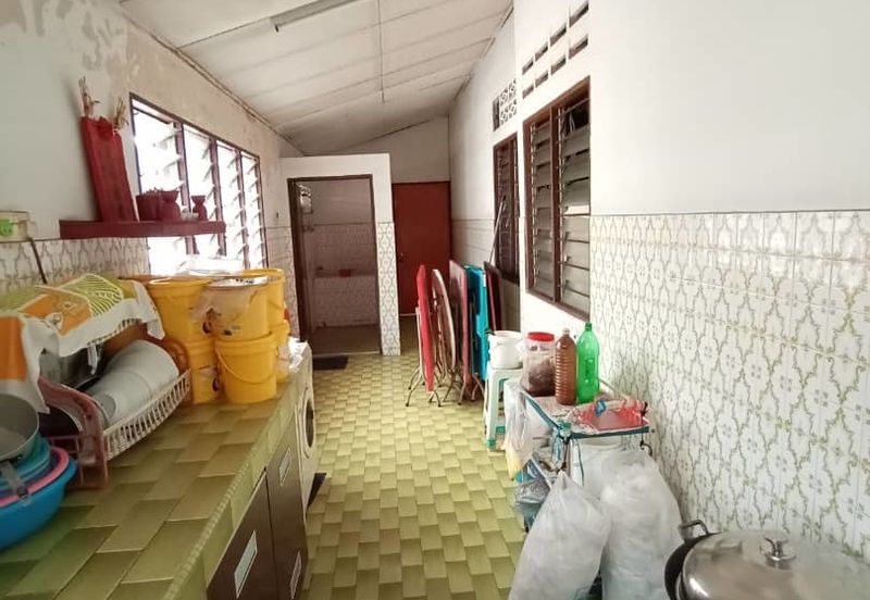 Taman Bukit Maluri, Kepong Single Story Corner Lo