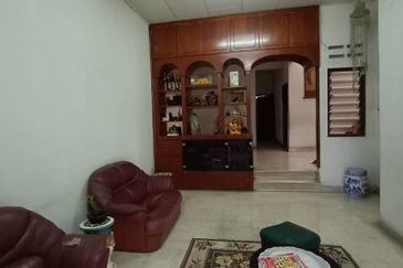 Taman Bukit Maluri, Kepong Single Story Corner Lo