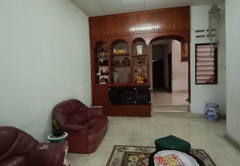 Taman Bukit Maluri, Kepong Single Story Corner Lo