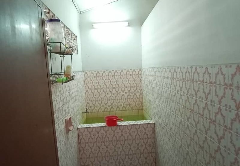 Taman Bukit Maluri, Kepong Single Story Corner Lo