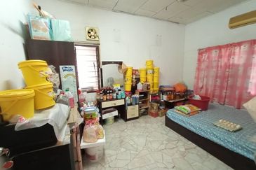 Taman Bukit Maluri, Kepong Single Story Corner Lo