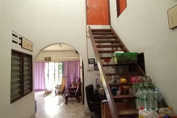 Taman Bukit Maluri, Kepong Single Story Corner Lo