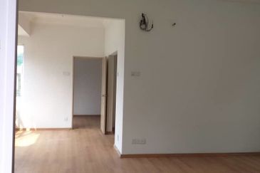 SD 7 Bandar Sri Damansara Two And Half Storey Corner House For Sale