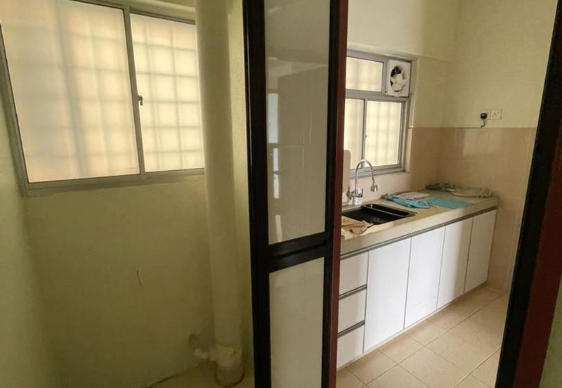 Beverly Tower @ Plaza Medan Putra