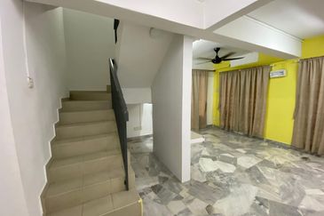 Bandar Menjalara (Desa Seri Mahkota)