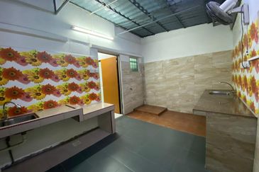 Bandar Menjalara (Desa Seri Mahkota)