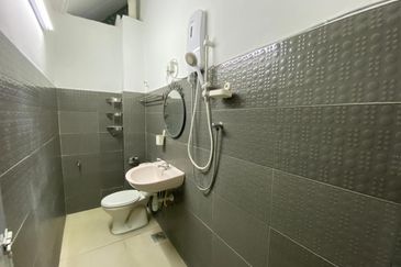 Bandar Menjalara (Desa Seri Mahkota)