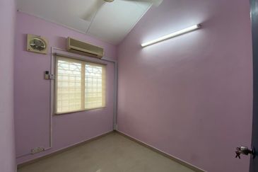 Bandar Menjalara (Desa Seri Mahkota)