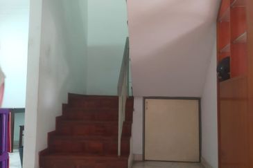 Bandar Menjalara (Desa Seri Mahkota)