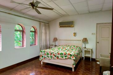 Taman Million (Million Garden)