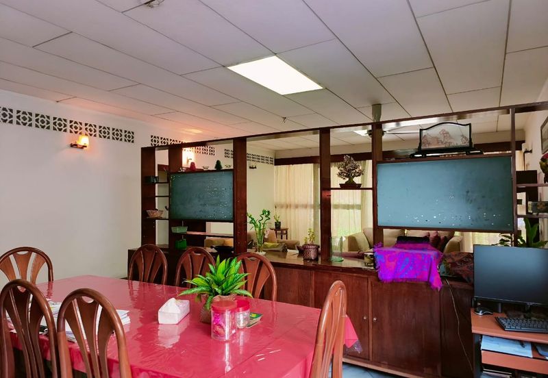 Taman Million (Million Garden)