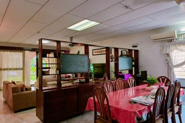 Taman Million (Million Garden)