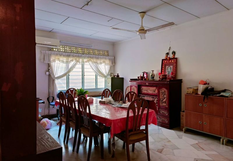 Taman Million (Million Garden)