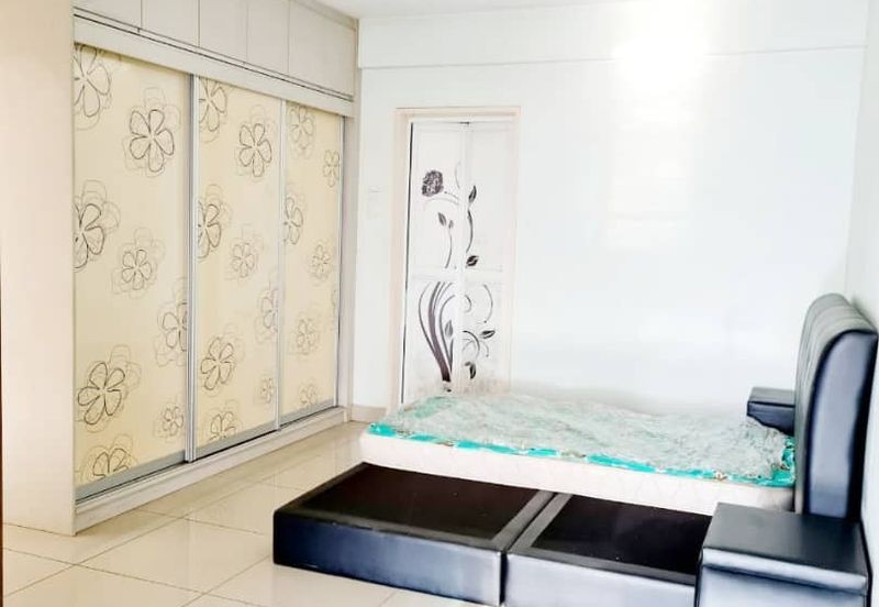 First Residence (Residensi Unggul)