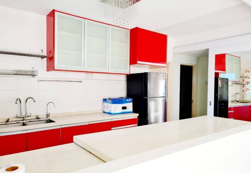 First Residence (Residensi Unggul)