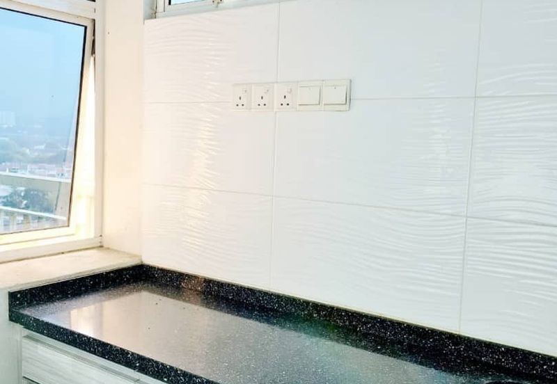 First Residence (Residensi Unggul)