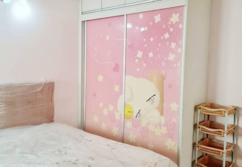 First Residence (Residensi Unggul)