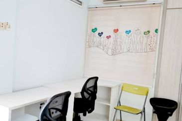 First Residence (Residensi Unggul)