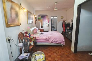 Bandar Menjalara (Desa Seri Mahkota)