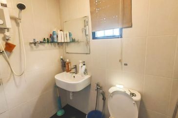 Bandar Menjalara (Desa Seri Mahkota)