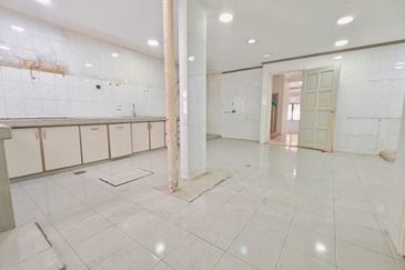 Bandar Menjalara (Desa Seri Mahkota)