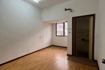 Bandar Menjalara (Desa Seri Mahkota)