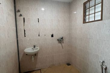 Bandar Menjalara (Desa Seri Mahkota)