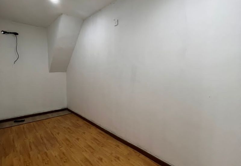 Bandar Menjalara (Desa Seri Mahkota)