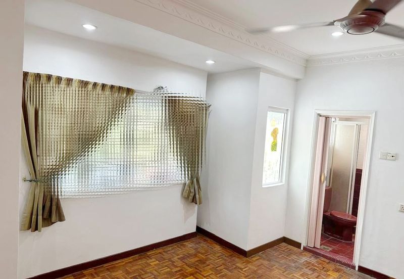 Bandar Sri Damansara SD 10-2 Storey House