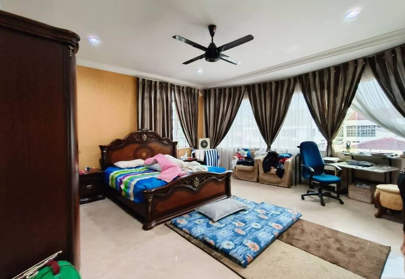 Taman Kepong (Kepong Garden)